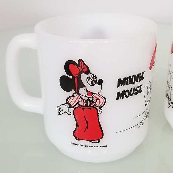 Vintage Mickey & Minnie Glasbake mugs - Picture 2 of 8